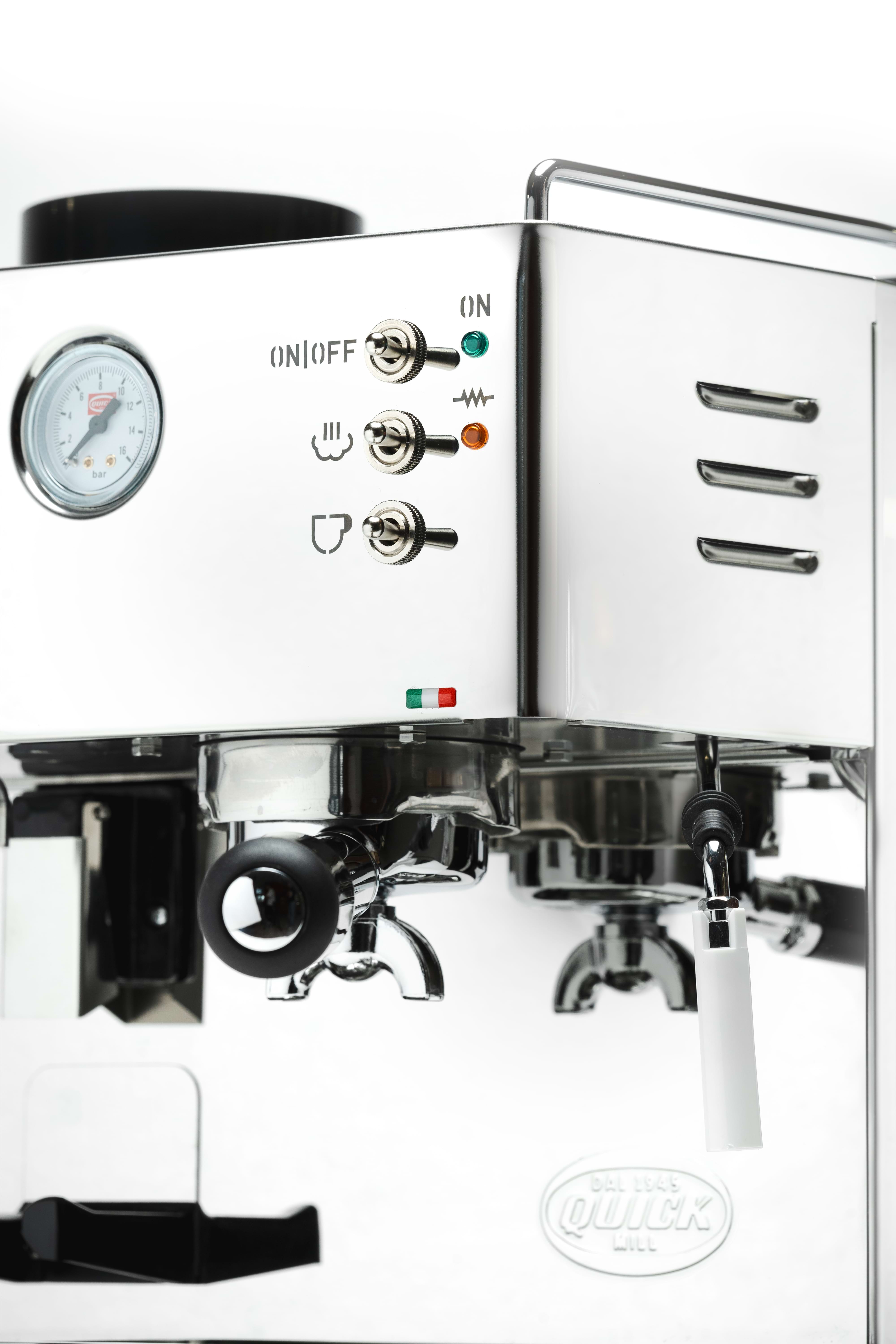 Detailansicht Quick Mill Pegaso PID mit Betonung auf die Benutzererfahrung.