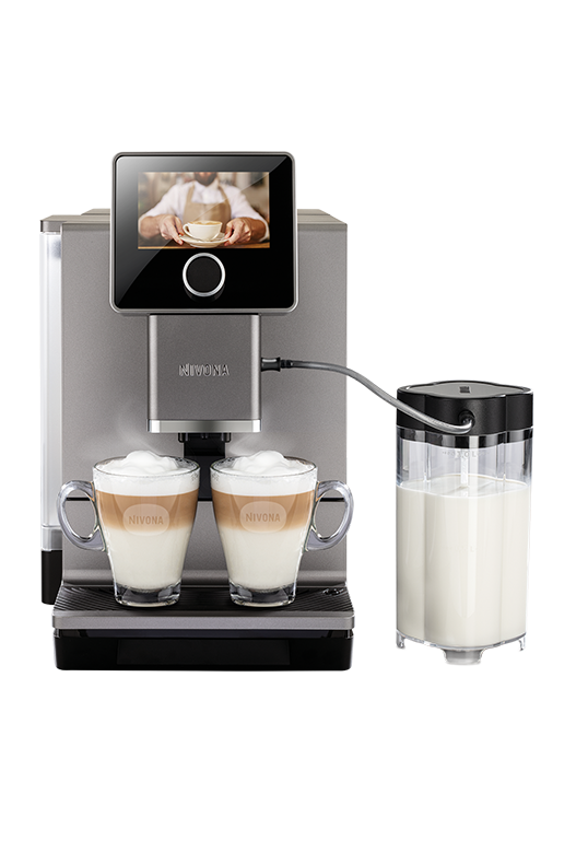 Nivona NICR 970 Titan / Chrom Artikelbild. Die Maschine ist von vorne zu sehen.